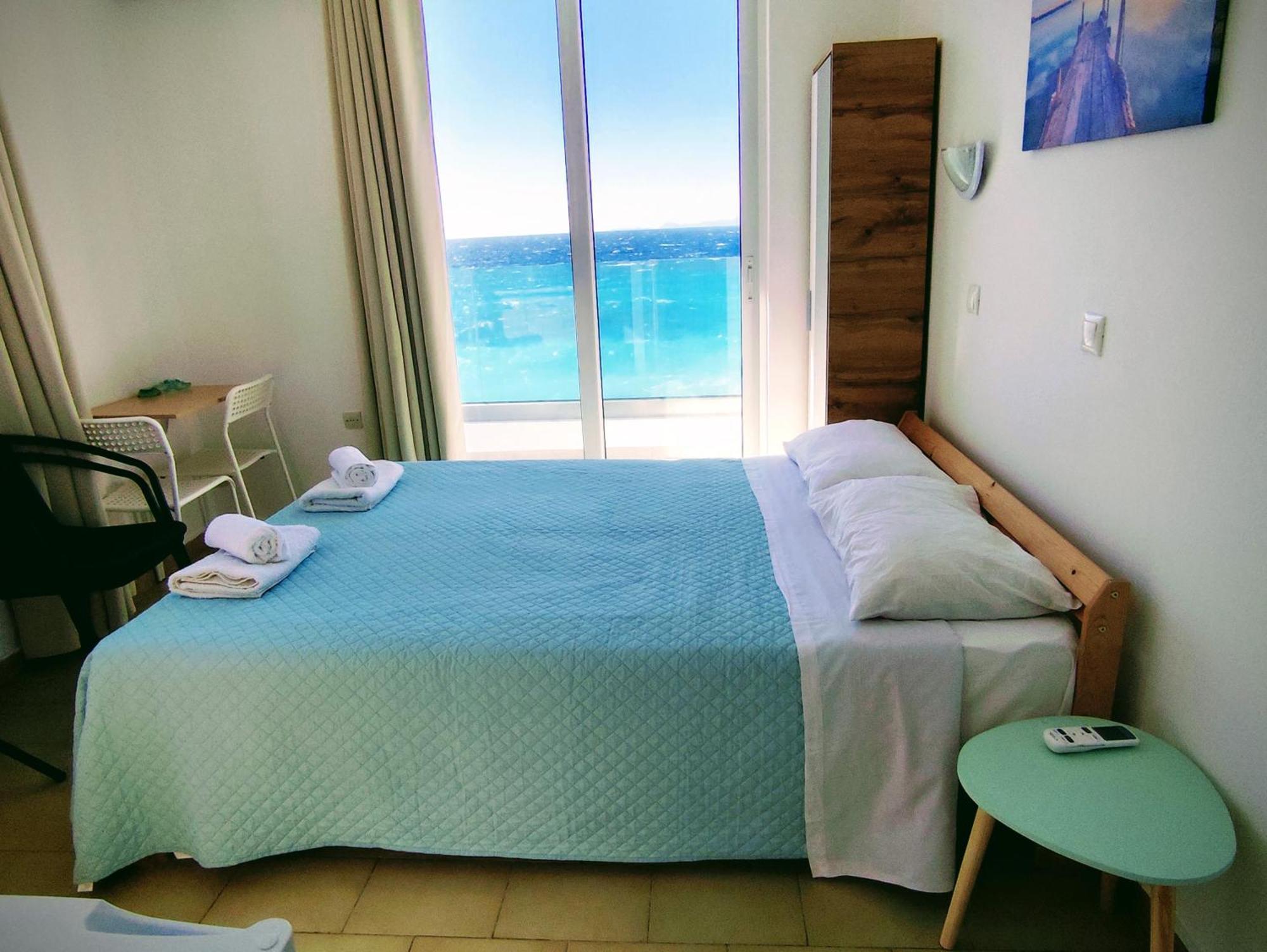 Lilian'S Seaview-Party Street-Youth Studios Rhodes City 外观 照片