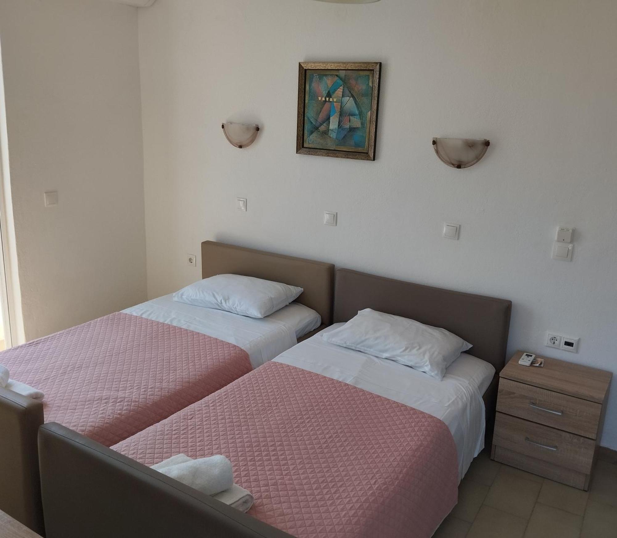 Lilian'S Seaview-Party Street-Youth Studios Rhodes City 外观 照片